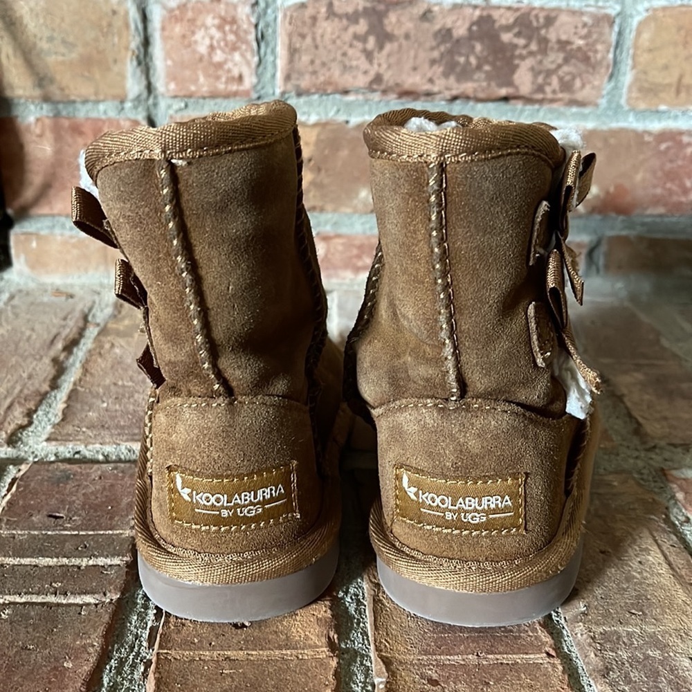 Koolaburra by UGG Victoria Bow Boots - Picture 3 of 7